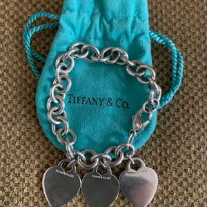 Tiffany & Co. Silver Heart Charm Bracelet with Box and Pouch
